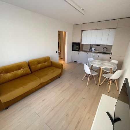 Mb Livinga Apartamentai Taikos G Możejki Zewnętrze zdjęcie